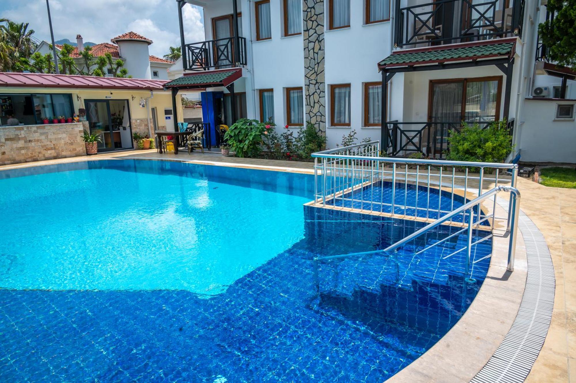 Loya Vita Hotel ดาลยัน ภายนอก รูปภาพ